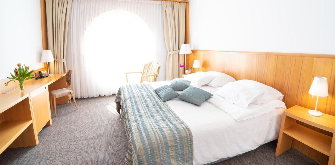 Hotel Jozef Idrija Εξωτερικό φωτογραφία